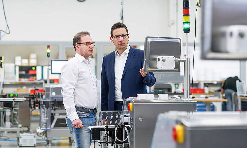 Product inspection is now automatic Industrial metal detectors in applications